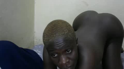 Snapshot of lioness_2 chatting on May 27, 10:18 pm lioness online show from May 27, 10:18 pm