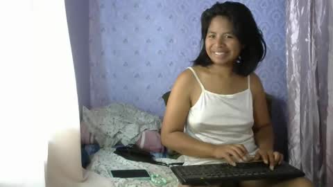 Snapshot of liora_selene chatting on November 16, 7:03 am liora online show from November 16, 7:03 am