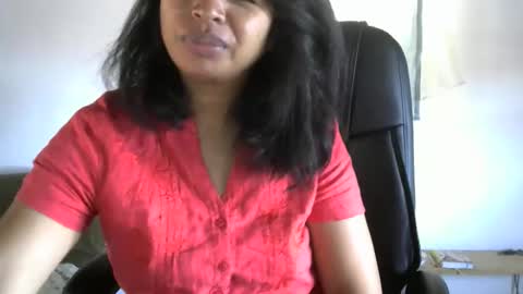 Snapshot of liora_selene chatting on April 8, 3:50 am liora online show from April 8, 3:50 am