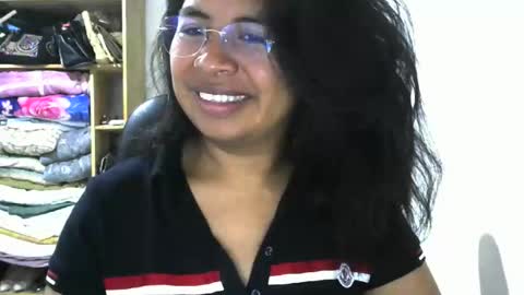 Snapshot of liora_selene chatting on May 25, 3:34 am liora online show from May 25, 3:34 am