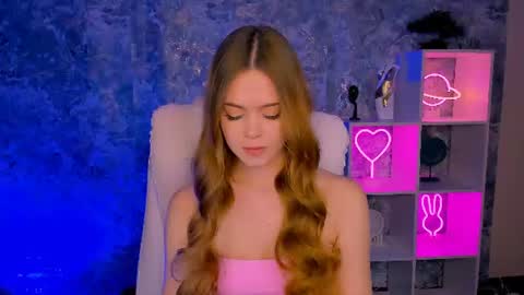 liora  online show from June 19, 12:31 pm