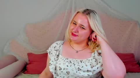 Snapshot of lioraardyn chatting on April 23, 12:29 pm LioraArdyn online show from April 23, 12:29 pm
