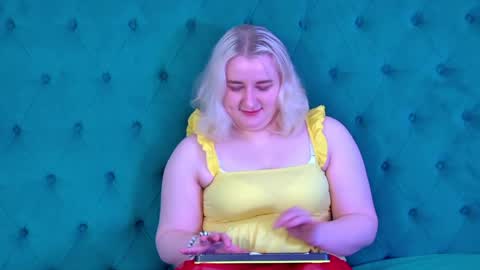 Snapshot of lioraardyn chatting on April 26, 5:16 am LioraArdyn online show from April 26, 5:16 am