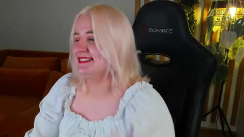 Snapshot of lioraardyn chatting on May 27, 5:32 pm LioraArdyn online show from May 27, 5:32 pm