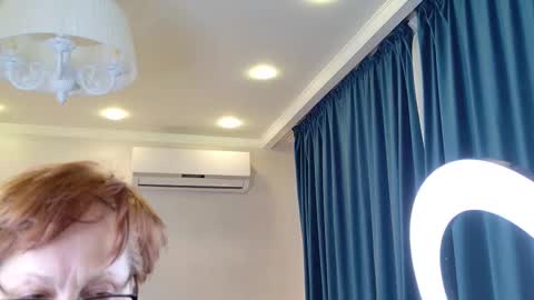 Liora Weiss online show from March 1, 6:59 am