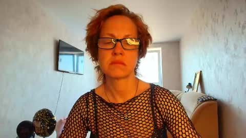 Snapshot of lioraweiss chatting on May 21, 7:59 am Liora Weiss online show from May 21, 7:59 am