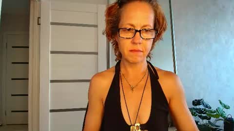 Snapshot of lioraweiss chatting on July 8, 7:02 am Liora Weiss online show from July 8, 7:02 am