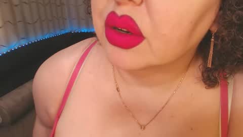 Snapshot of lipsaddiction chatting on January 13, 9:52 pm LIpsAddiction online show from January 13, 9:52 pm