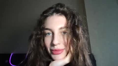 Snapshot of lipsylolly chatting on February 18, 12:01 pm lipsylolly online show from February 18, 12:01 pm