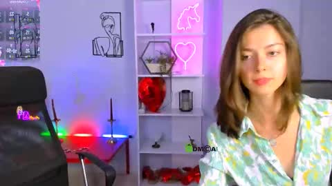 Snapshot of lira_lune chatting on September 19, 12:39 pm lira li online show from September 19, 12:39 pm