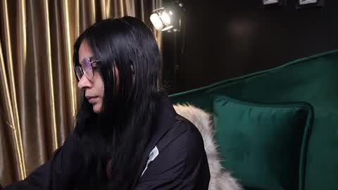 Snapshot of lireesa chatting on February 11, 4:55 am Lire online show from February 11, 4:55 am