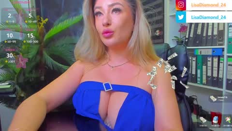 Snapshot of lisa2018 chatting on January 23, 11:05 pm lisa online show from January 23, 11:05 pm