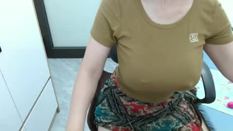 lisa_1011 online show from July 2, 3:45 am