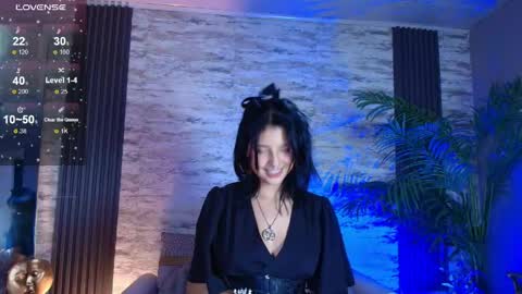 lisa dolly nyx online show from April 23, 8:22 pm