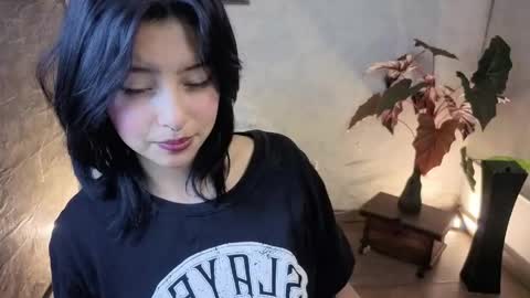 lisa dolly nyx online show from May 1, 7:18 pm