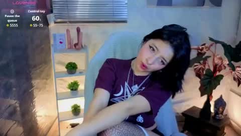 lisa dolly nyx online show from May 13, 10:45 am