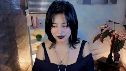 lisa dolly nyx online show from May 14, 5:09 pm