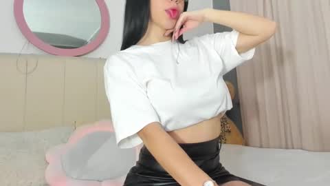 Lisa online show from March 1, 1:11 am