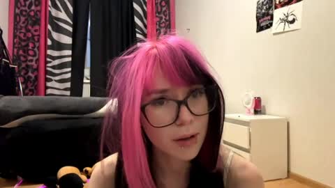 Aileen online show from May 26, 6:37 pm
