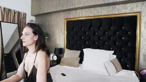 lisacroft online show from March 5, 8:54 am