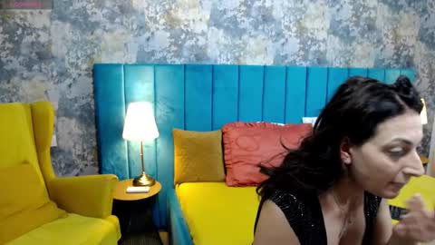 lisacroft online show from October 28, 8:18 am