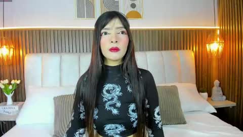 Snapshot of lisalain chatting on April 23, 11:53 am lisa online show from April 23, 11:53 am