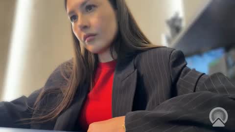 lisandriaaa online show from May 26, 1:18 pm