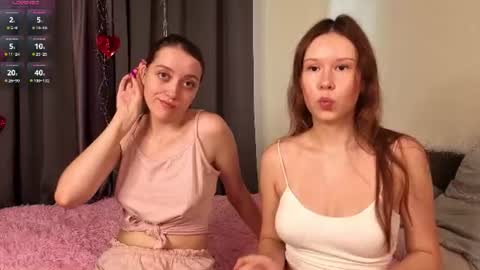 Hello our names are Kate and Alice this is our first day here. online show from July 16, 1:11 am