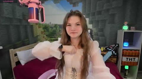 Snapshot of lisaporters chatting on February 10, 6:13 pm Lisa online show from February 10, 6:13 pm