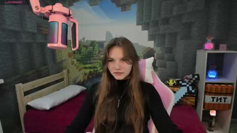 Snapshot of lisaporters chatting on February 13, 11:58 pm Lisa online show from February 13, 11:58 pm