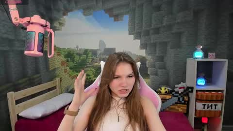 Snapshot of lisaporters chatting on February 16, 12:30 am Lisa online show from February 16, 12:30 am