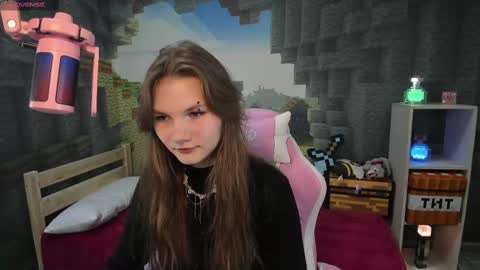 Snapshot of lisaporters chatting on February 20, 12:19 am Lisa online show from February 20, 12:19 am