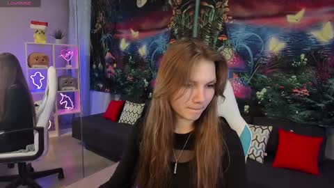 Snapshot of lisaporters chatting on March 9, 3:43 am Lisa online show from March 9, 3:43 am