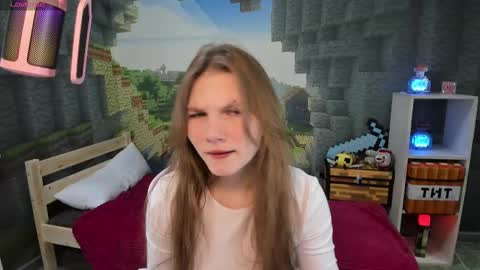 Snapshot of lisaporters chatting on March 9, 8:42 pm Lisa online show from March 9, 8:42 pm