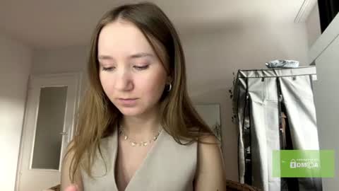 lisasmall online show from July 21, 5:37 pm