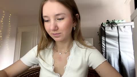 lisasmall online show from July 24, 4:38 pm