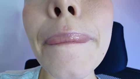 Lisbet online show from January 17, 8:01 pm