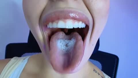 Lisbet online show from February 19, 8:27 pm