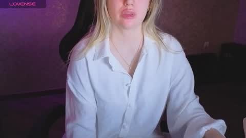 Anna online show from March 15, 10:49 pm