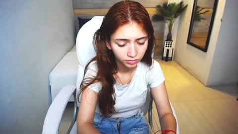 Liseth Fox online show from December 28, 6:18 pm