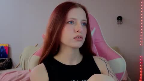Snapshot of lisiasweet chatting on February 2, 3:44 pm Lika online show from February 2, 3:44 pm