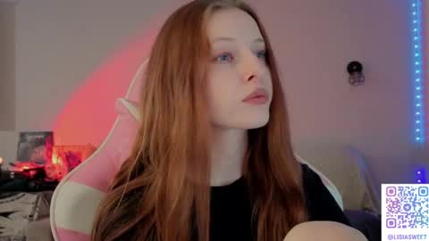 Snapshot of lisiasweet chatting on April 8, 2:28 pm Lika online show from April 8, 2:28 pm