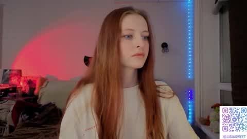 Snapshot of lisiasweet chatting on April 9, 2:22 pm Lika online show from April 9, 2:22 pm