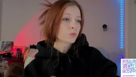 Snapshot of lisiasweet chatting on April 11, 2:32 pm Lika online show from April 11, 2:32 pm
