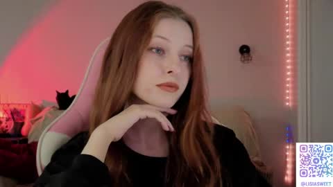 Snapshot of lisiasweet chatting on April 15, 2:13 pm Lika online show from April 15, 2:13 pm