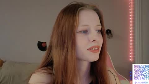Snapshot of lisiasweet chatting on April 29, 2:54 pm Lika online show from April 29, 2:54 pm