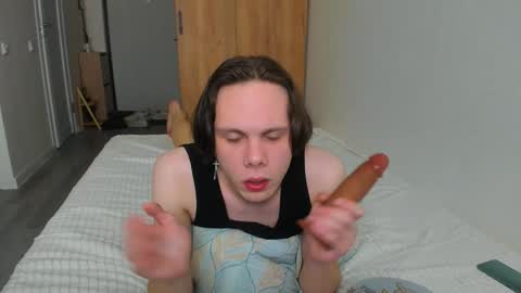 Snapshot of lissa_alfie chatting on December 24, 3:38 am Alfie online show from December 24, 3:38 am