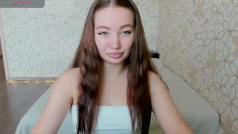 Snapshot of lissa_cristal_ chatting on April 23, 6:36 am lissa_cristal_ online show from April 23, 6:36 am