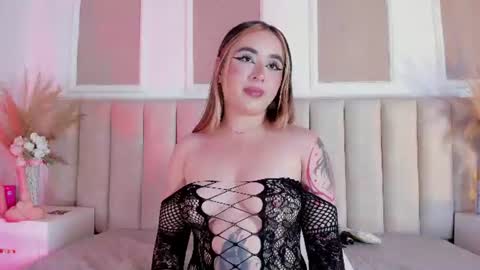 Snapshot of lissmoonx chatting on June 28, 12:38 am online show from June 28, 12:38 am