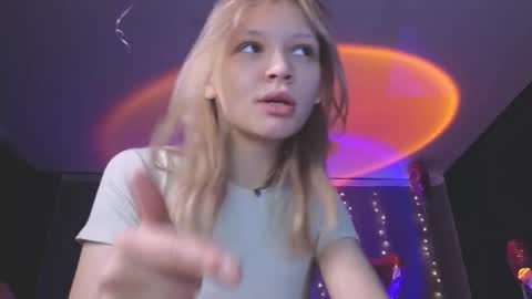 Lena online show from February 22, 9:52 am